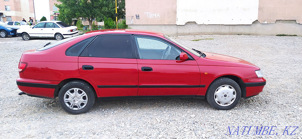 Toyota Carina    года Байзак - изображение 3