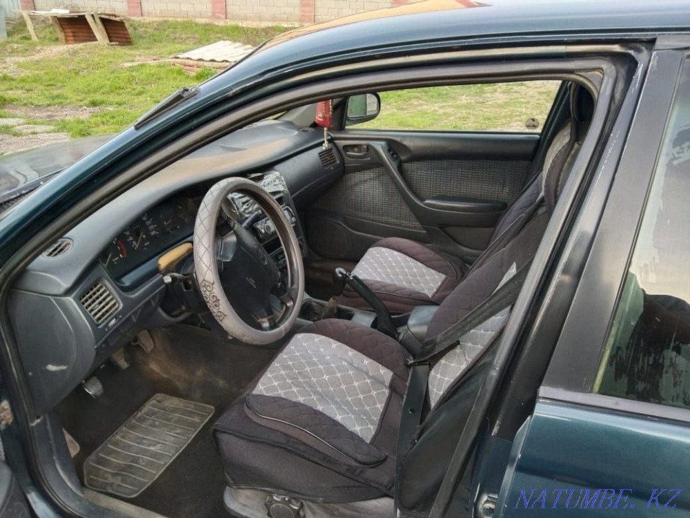 Toyota Carina    year Бесагаш - photo 3