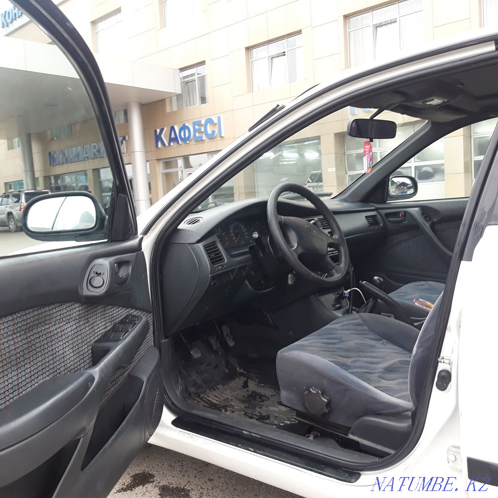 Toyota Sequoia    года Талдыкорган - изображение 7