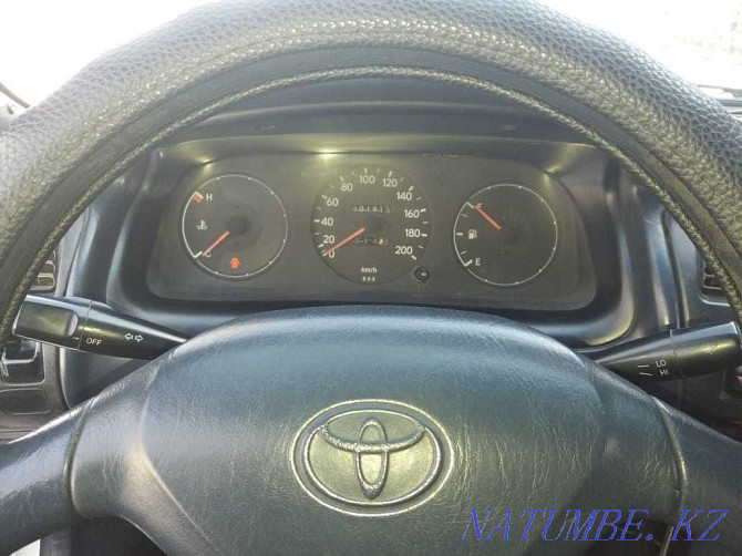Жылдың Toyota Corolla  Павлодар  - изображение 4