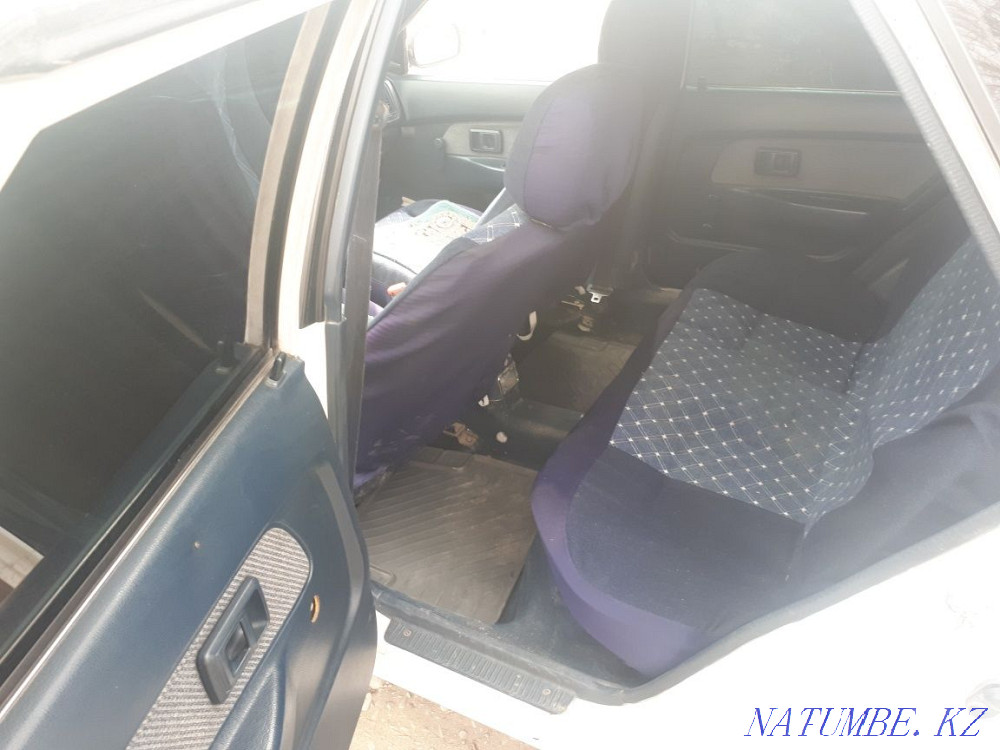 Toyota Corolla    year  - photo 4