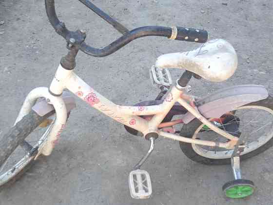 Детский велосипед для девочек, можно обмен на кур, кролики декоратив.  Алматы