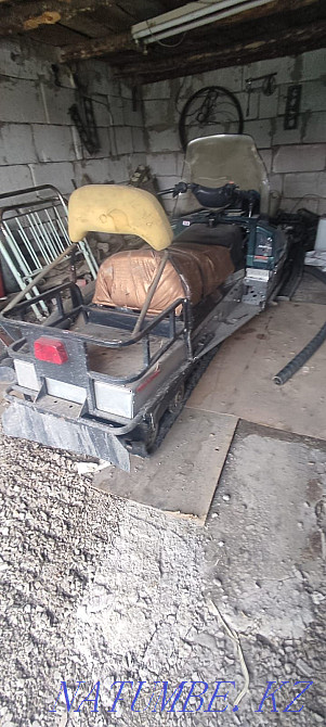 Snowmobile Polaris  - photo 3