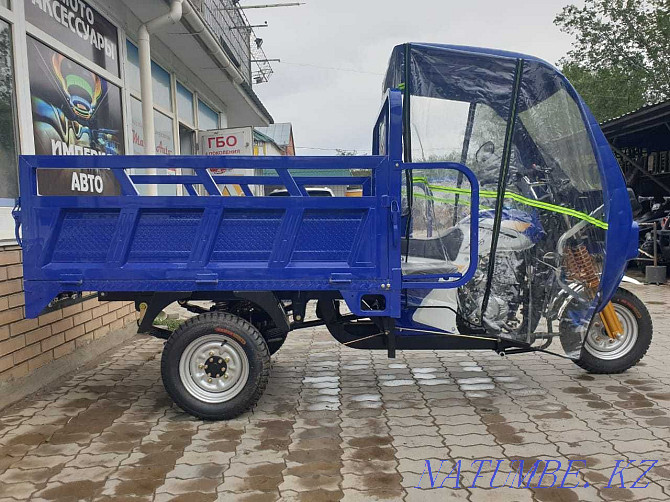 Moto shop offers cargo tricycles 