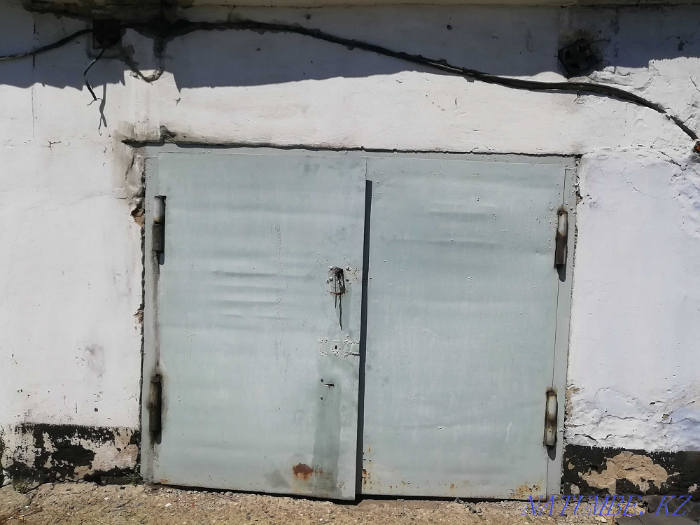 Сауда колоннасында сатылатын гараж  Зырян - изображение 1