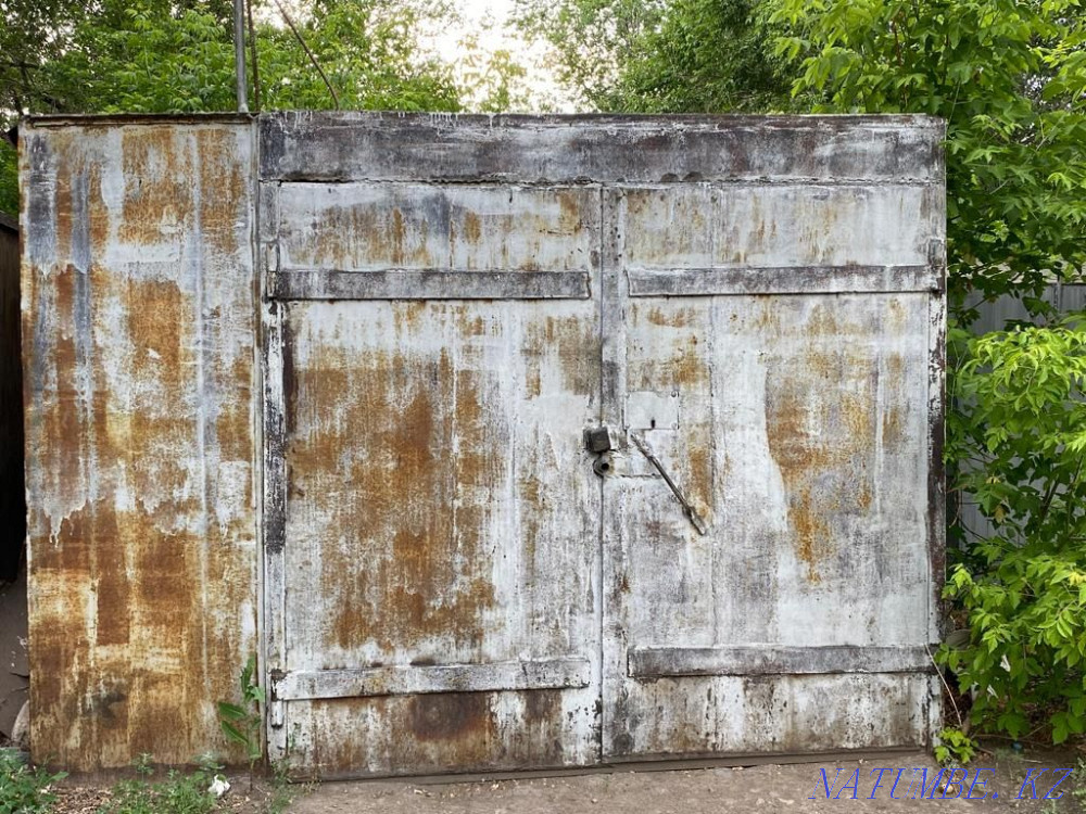 Гараж на 17мкр срочно 600000цена до конца дня Караганда - изображение 1