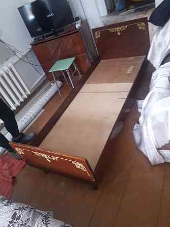Продам деревянные кровати 