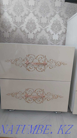 Sell chest of drawers and nightstands in excellent condition Kokshetau - photo 3