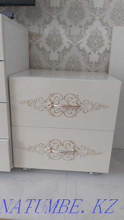 Sell chest of drawers and nightstands in excellent condition Kokshetau - photo 4