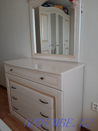 Chest of drawers with a mirror Нура - photo 2