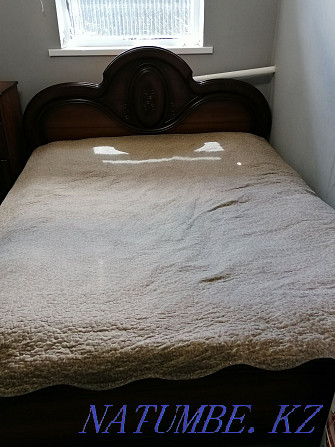 Двуспальная кровать с камодом и 2 тумбамы Большой чаган - изображение 1