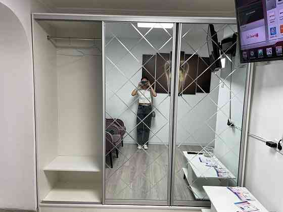 Новый Шкаф белый, 2 зеркало Almaty