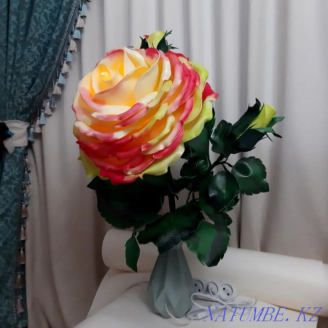 Table Lamp rose  - photo 1