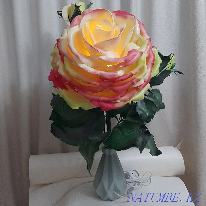 Table Lamp rose  - photo 5