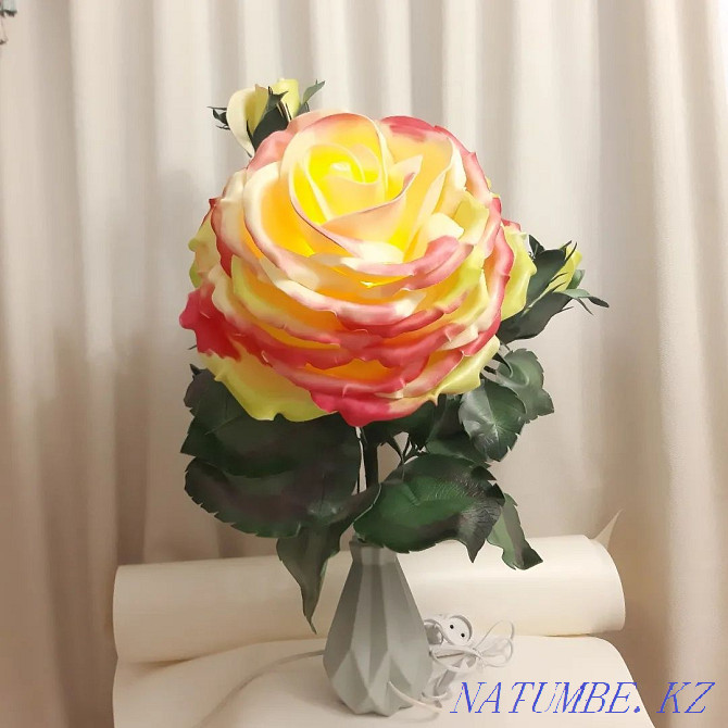Table Lamp rose  - photo 2