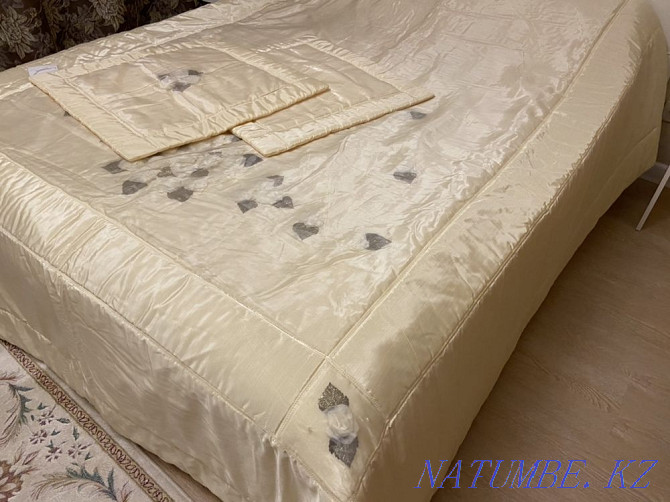 Bedspread and pillowcases from Homestore Astana - photo 1