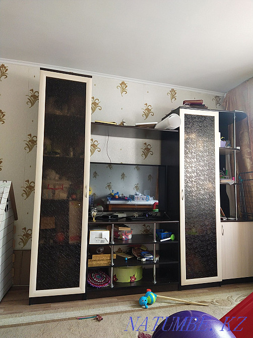 I will sell a wall-slide under the TV with shelves Pavlodar - photo 1
