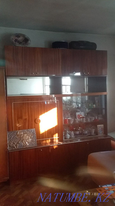 сервант жағдайы жақсы  отбасы  - изображение 1