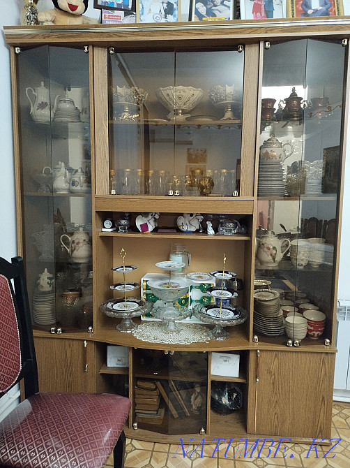 Продам сервант в хорошем состоянии Актобе - изображение 1