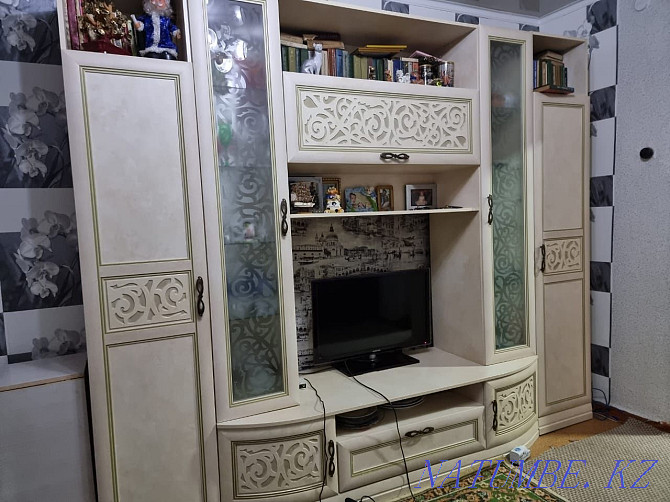Продам гарнитур шкаф, стенка и комод Астана - изображение 3