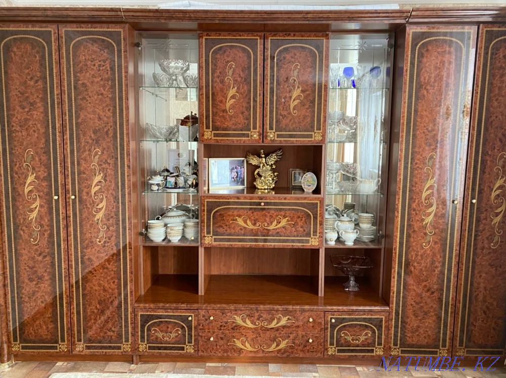 Hall wall 50 000 t, TV stand 4000 Oral - photo 2