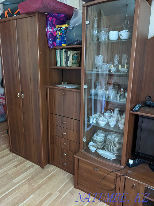 I will sell a wall in a drawing room, a sofa as a gift. Almaty - photo 2