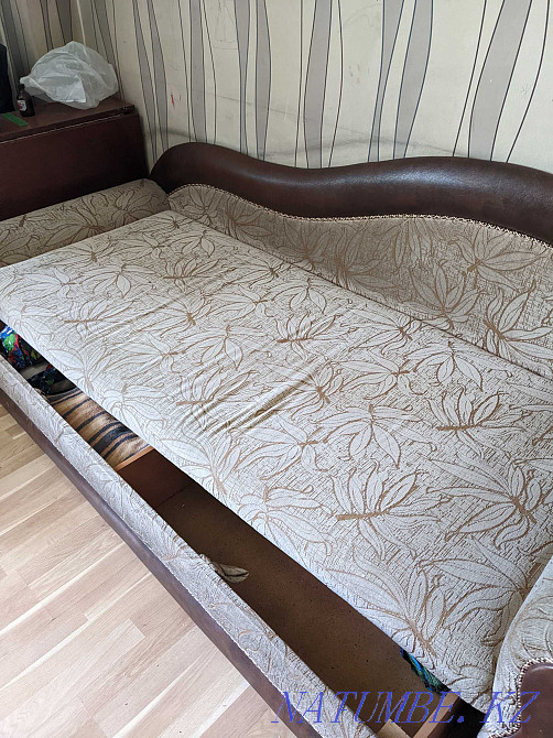 I will sell a wall in a drawing room, a sofa as a gift. Almaty - photo 5