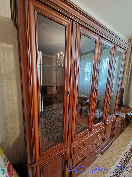 Продам горку для гостиной Астана - изображение 2