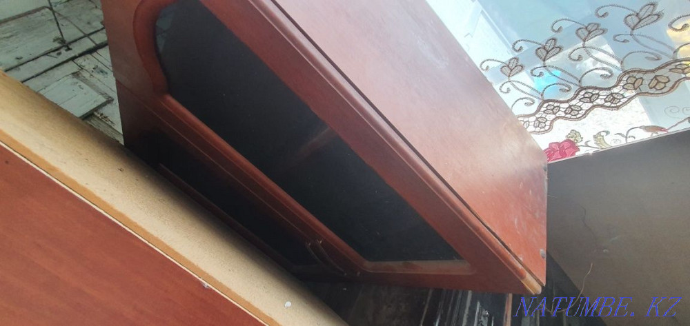 Отдам даром верхние шкафчики Нура - изображение 1