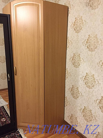 Диван, гардероб, комод Нурмухамеда Есентаева - изображение 6