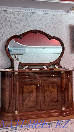 Продаётся стенка и комод с зеркалом Балхаш - изображение 2