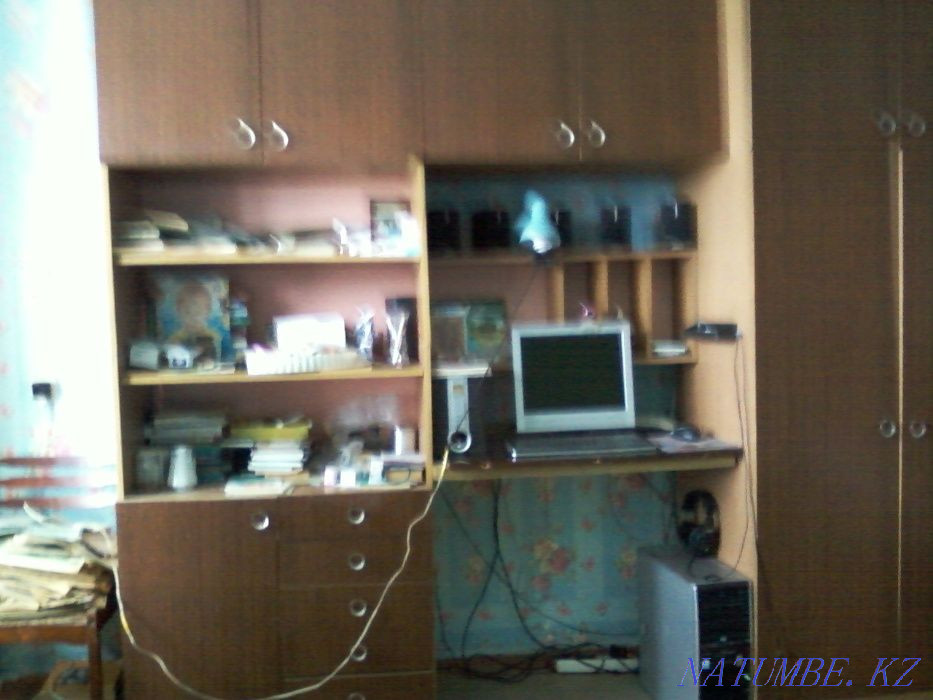 Продам стенку ЮНИОР в хорошем состоянии. Хромтау - изображение 1