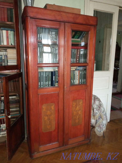 Книжный шкаф дерево Караганда - изображение 1