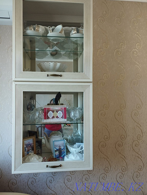 Навесные шкафы и комод , современные Астана - изображение 7