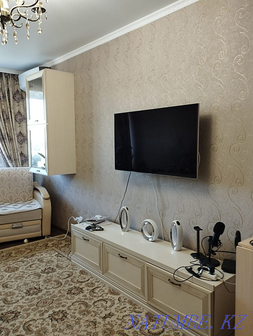 Навесные шкафы и комод , современные Астана - изображение 5