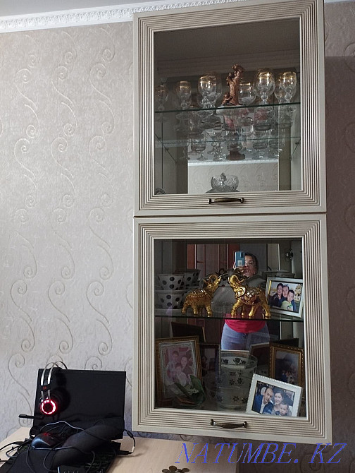 Навесные шкафы и комод , современные Астана - изображение 2