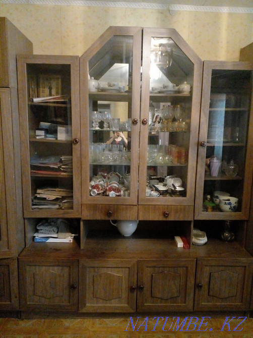Продается стенка с посудой Костанай - изображение 1