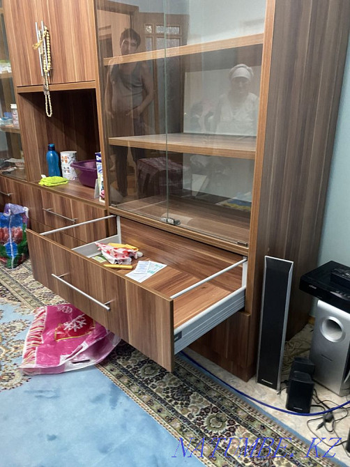 Large Wardrobe - wall ( Good condition ) Atyrau - photo 1