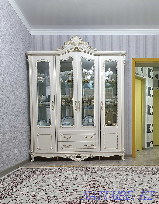 Витрина сервант в ид.состоянии (новый) Актау - изображение 1