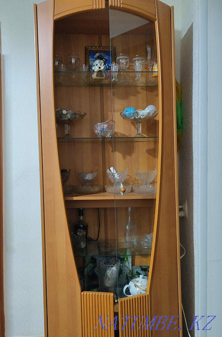 Sell wall. Average condition. Almaty - photo 1