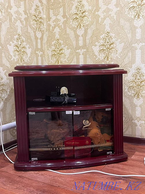 Тумба-шкаф под телевизор Семей - изображение 1