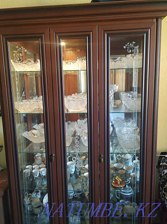 Sale! Case show-window KaspiRED with illumination + chest of drawers (Belarus) Aqtobe - photo 2