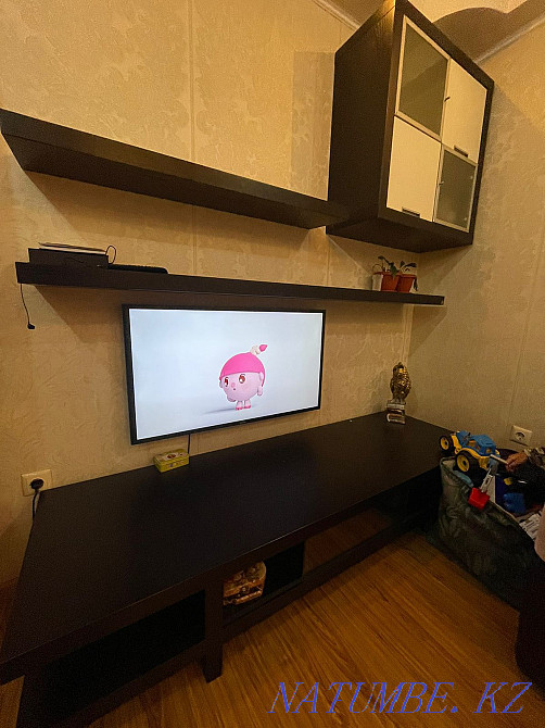 Продам полки настеннные, стол Акбулак - изображение 4