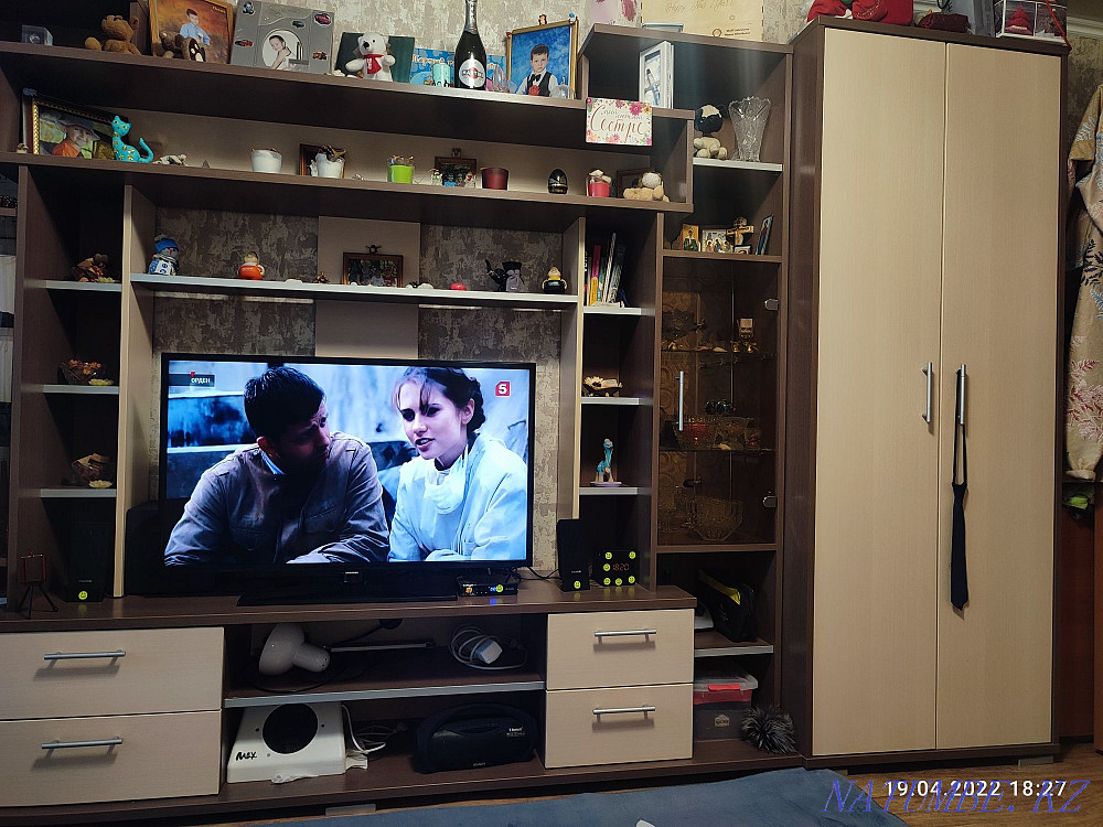 Продам стенку в гостинную Ушаново - изображение 3