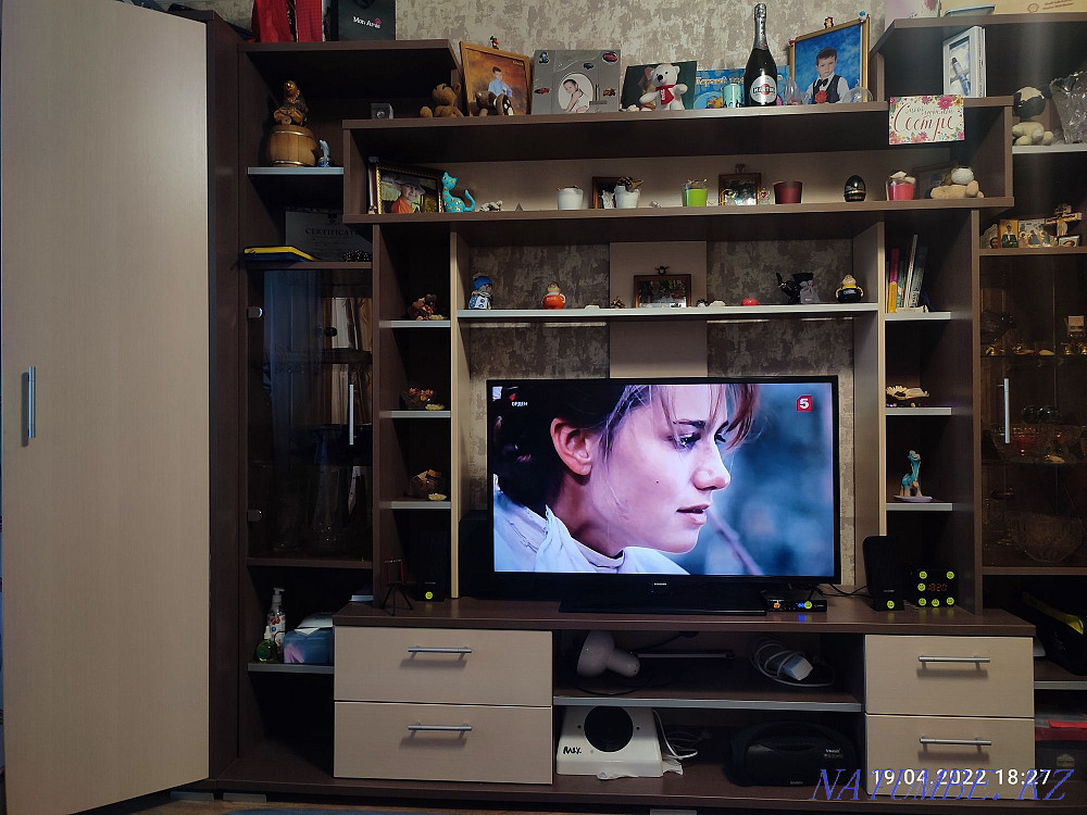 Продам стенку в гостинную Ушаново - изображение 4