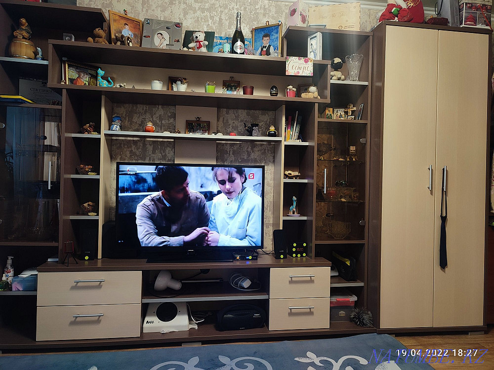 Продам стенку в гостинную Ушаново - изображение 2