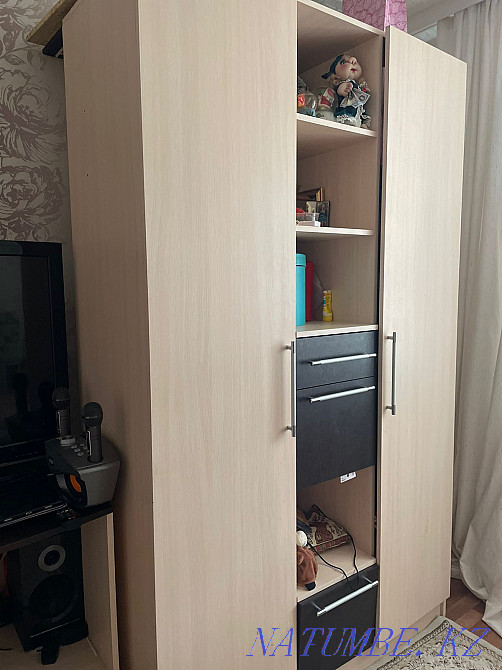 Горка для зала,удобный большой шкаф Сатпаев - изображение 2