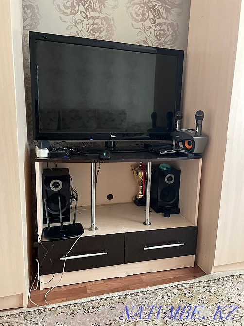 Горка для зала,удобный большой шкаф Сатпаев - изображение 4