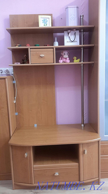 Шкаф-стенка, 3 секции, в хорошем состоянии Астана - изображение 3
