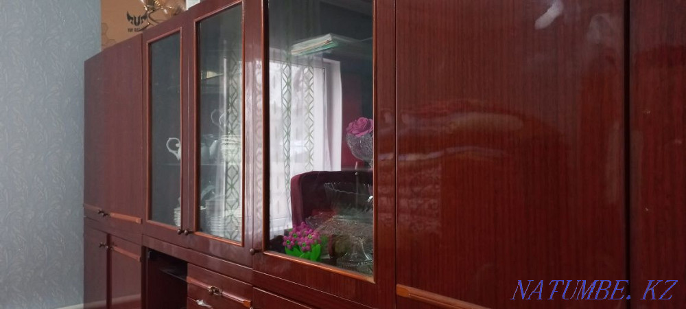 Продам стенку деревянную! Узынагаш - изображение 3